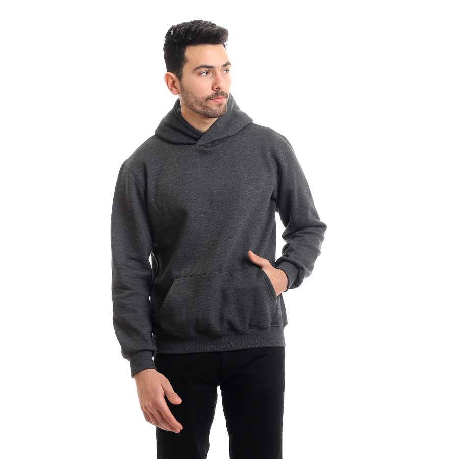 Men's T-shirt closed with zip