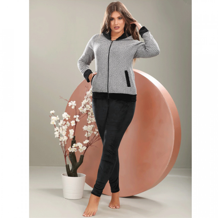 بيجامة حريمي سوستة