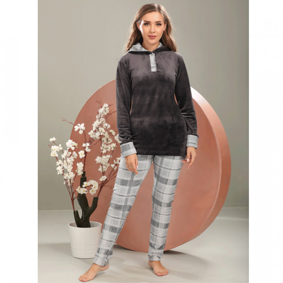 بيجامة حريمي بنطلون كاروه