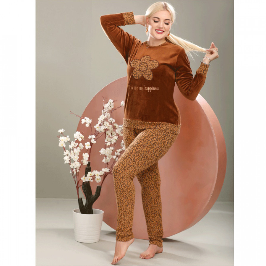 بيجامة حريمي وردة